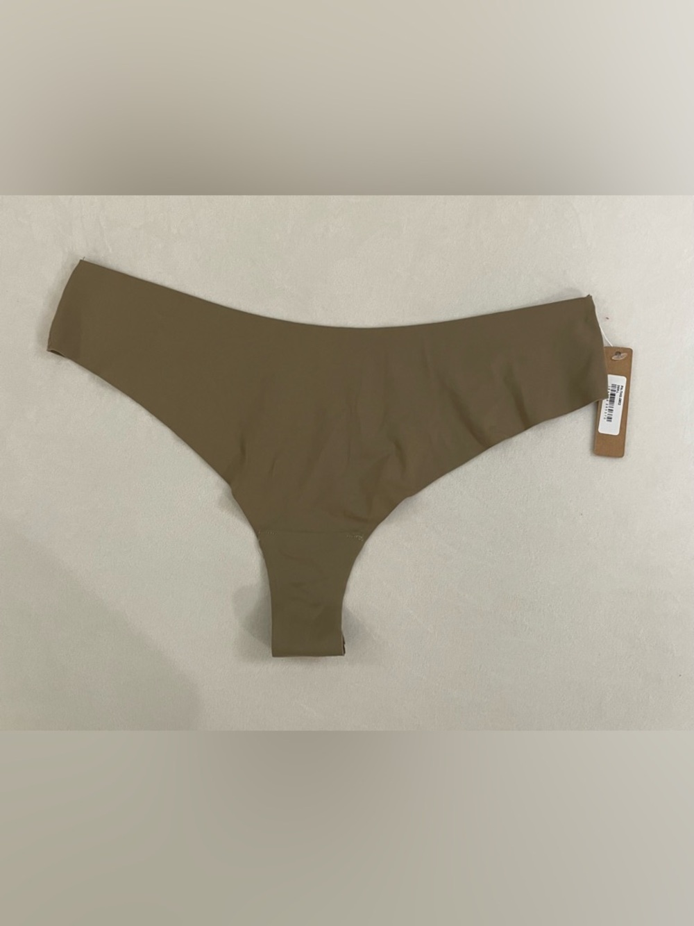 Skims NWT Seamless High-Cut Bikini Thong Panties Size L